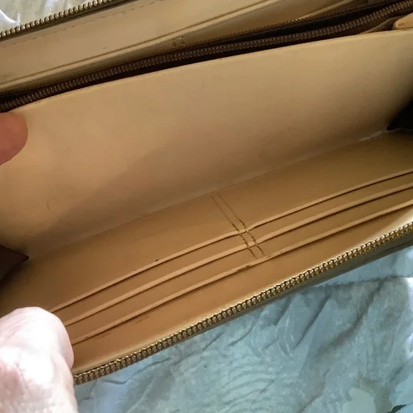 Canvas Coach Wallet - Picture 5 of 5